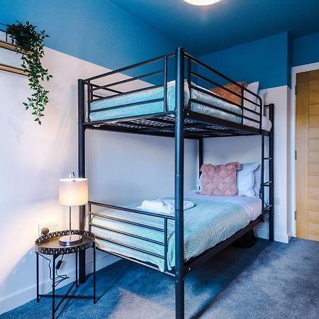 Stunning 2 Bed Apt By Greenstay Serviced Accommodation - Located In Formby Village - Perfect For Short & Long Stays - Couples, Friends & Families & Business Travellers All Welcome - Dog Friendly - 7 Bagian luar foto