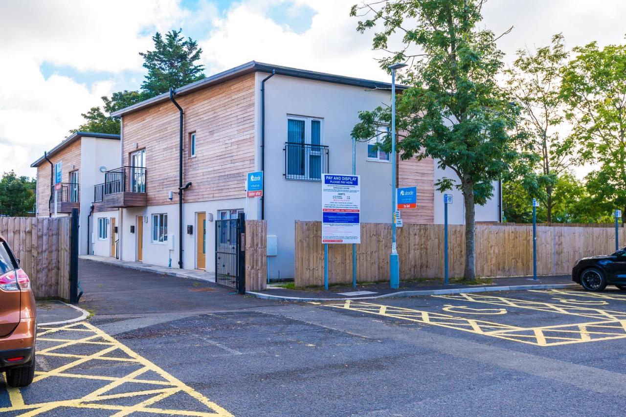 Stunning 2 Bed Apt By Greenstay Serviced Accommodation - Located In Formby Village - Perfect For Short & Long Stays - Couples, Friends & Families & Business Travellers All Welcome - Dog Friendly - 7 Bagian luar foto